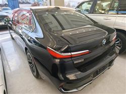 بي ام دبليو الفئة 7